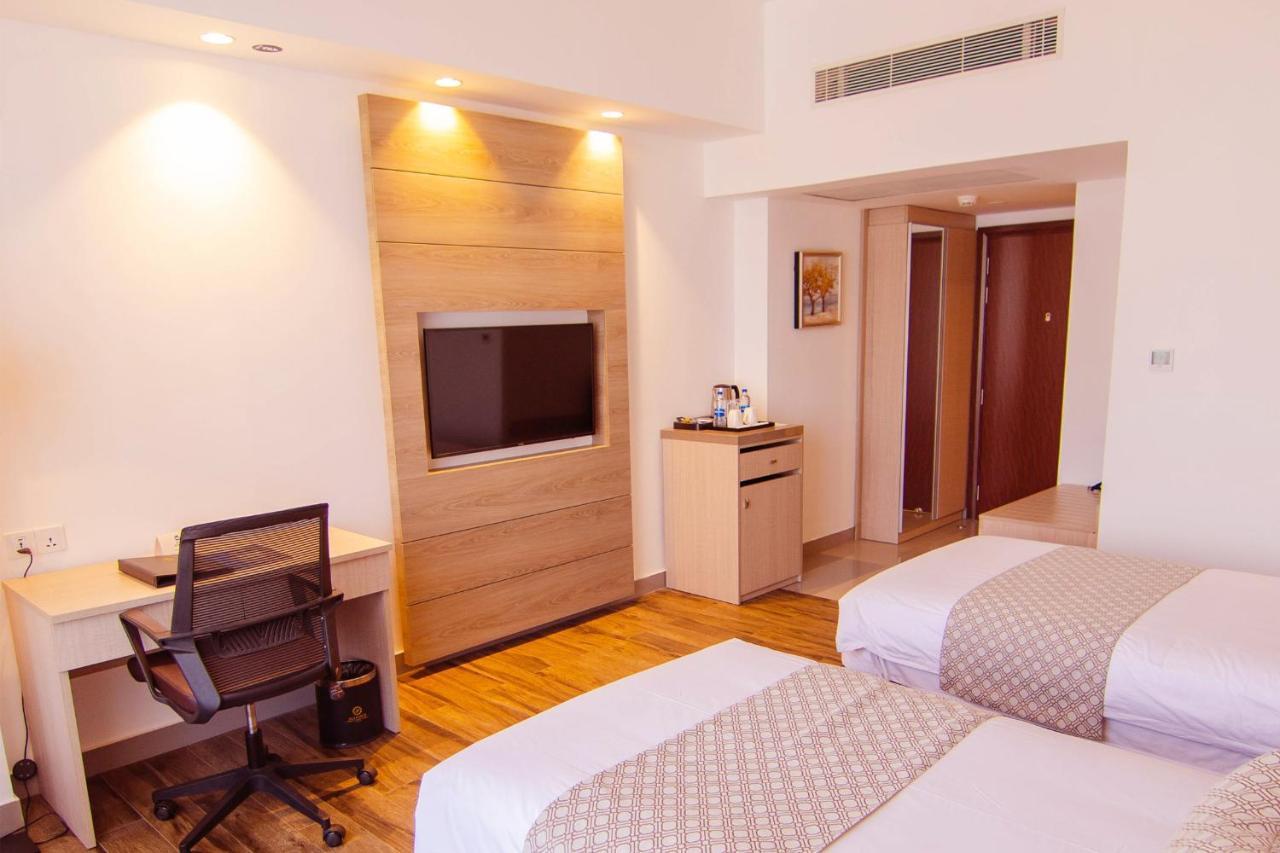 Best Western Sks Chattogram Chittagong Esterno foto