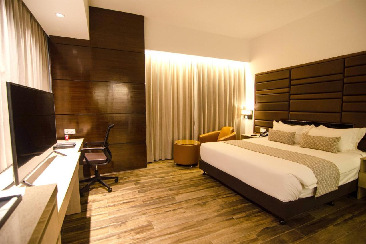 Best Western Sks Chattogram Chittagong Esterno foto