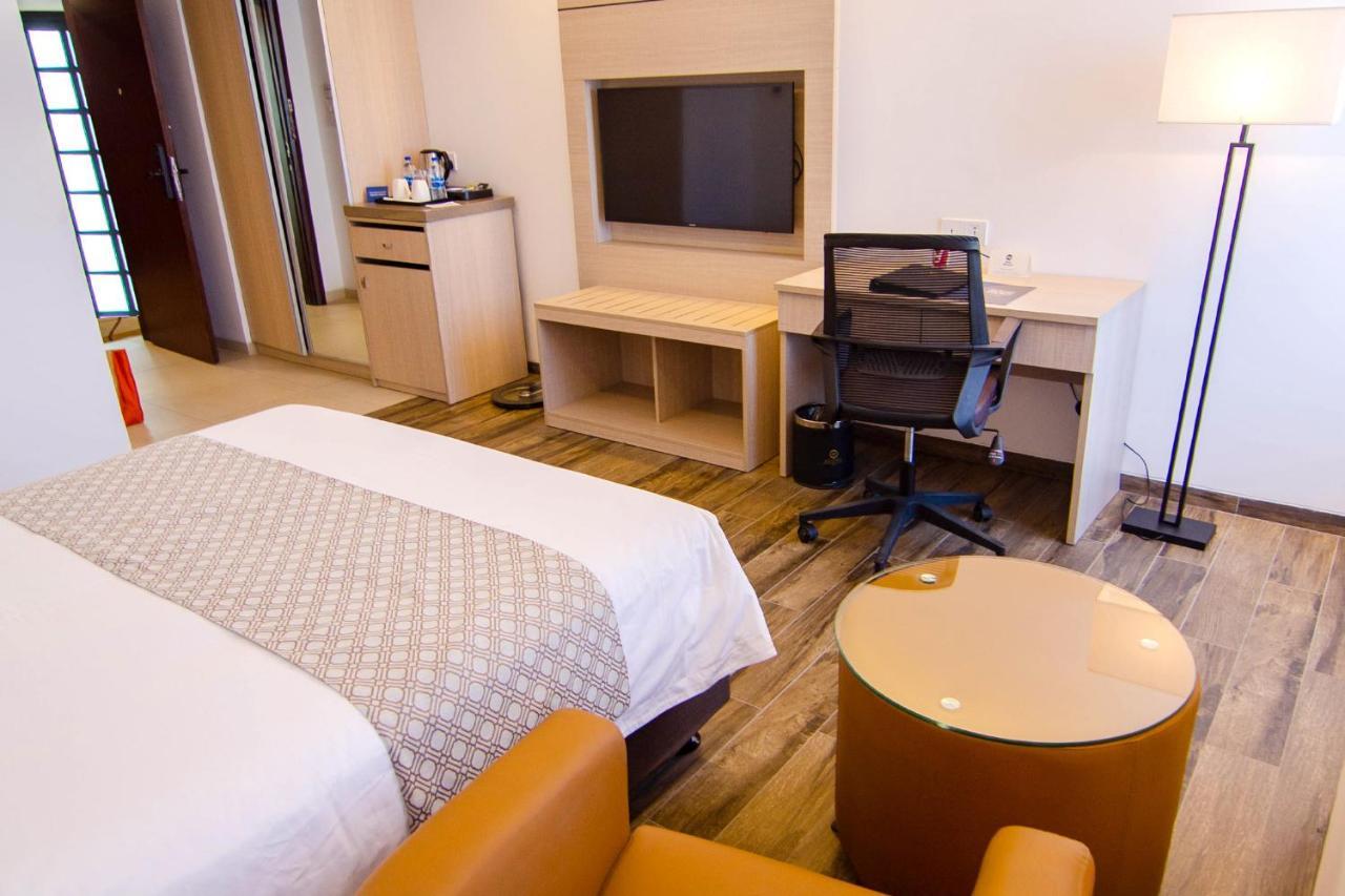 Best Western Sks Chattogram Chittagong Esterno foto