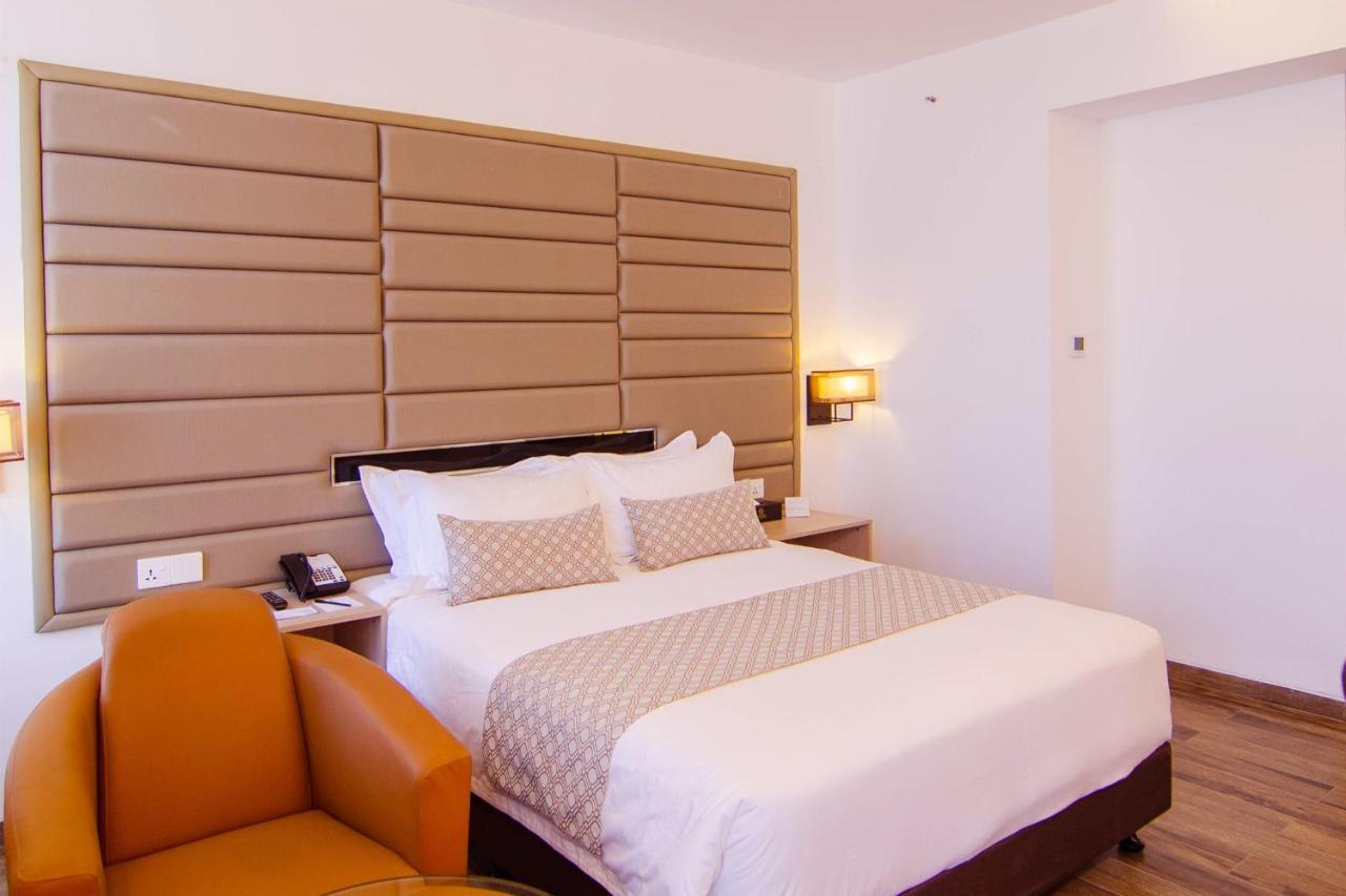 Best Western Sks Chattogram Chittagong Esterno foto