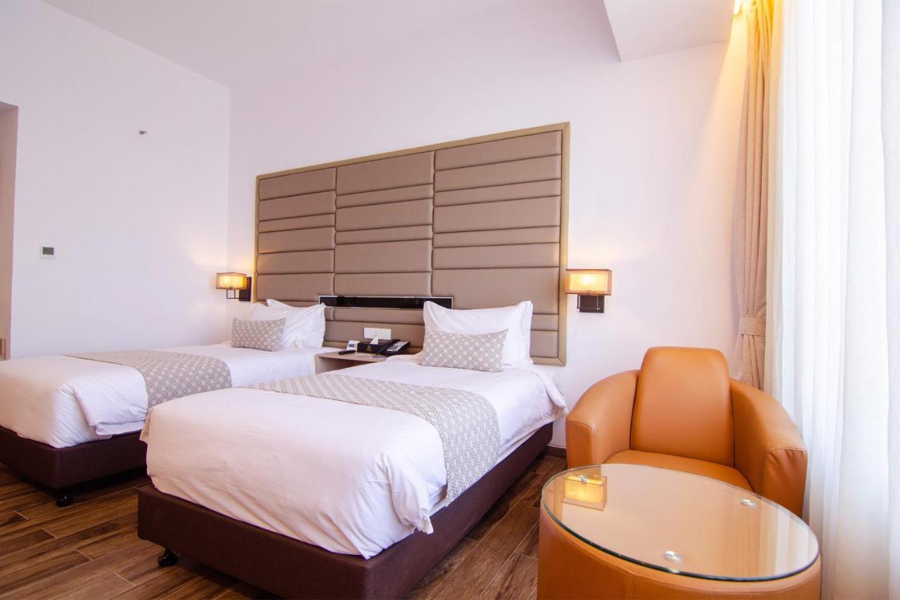 Best Western Sks Chattogram Chittagong Esterno foto