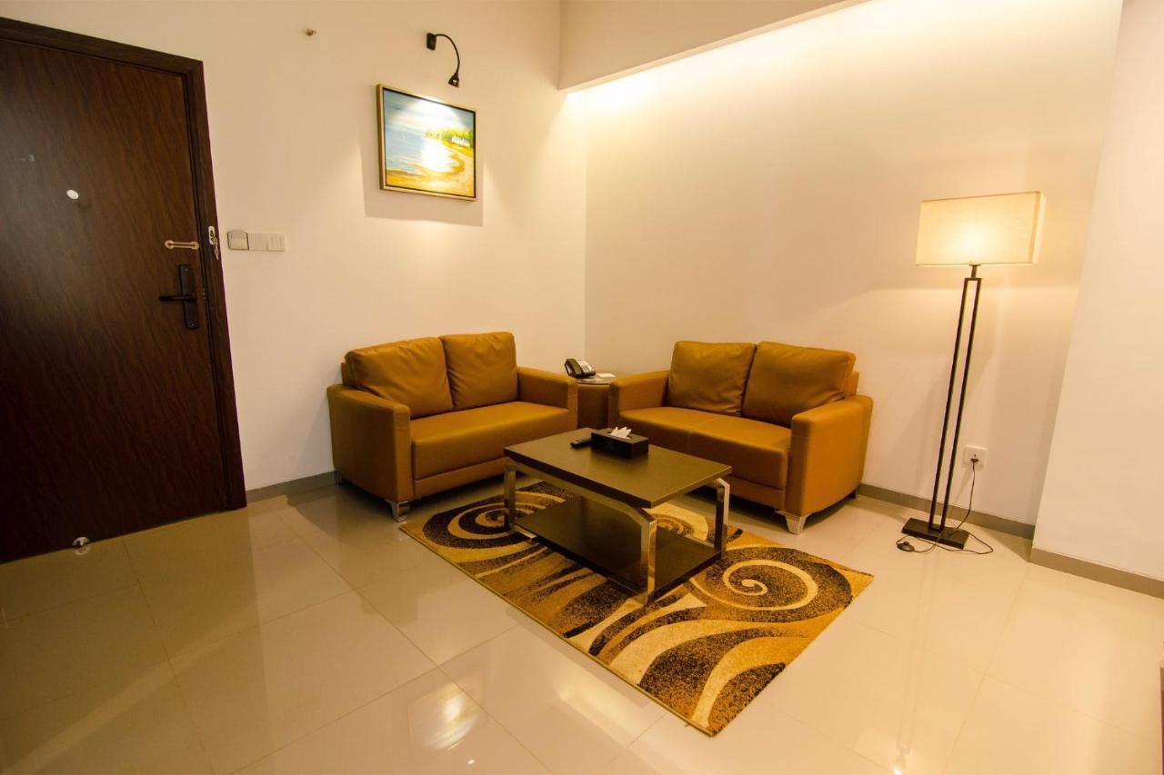 Hotel Best Western Sks Chattogram Chittagong Esterno foto