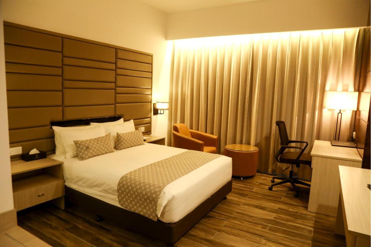 Best Western Sks Chattogram Chittagong Esterno foto